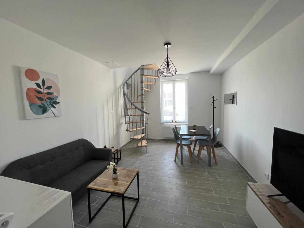 180B - Duplex T2 Tout Confort - Wifi Netflix Le Gond-Pontouvre ภายนอก รูปภาพ